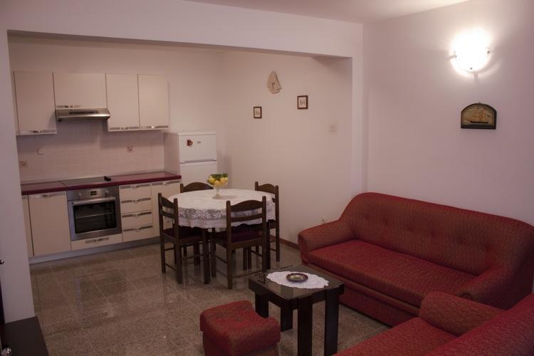 Apartment And Room Daria Vis Island Extérieur photo