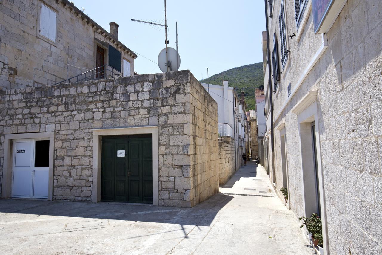 Apartment And Room Daria Vis Island Extérieur photo